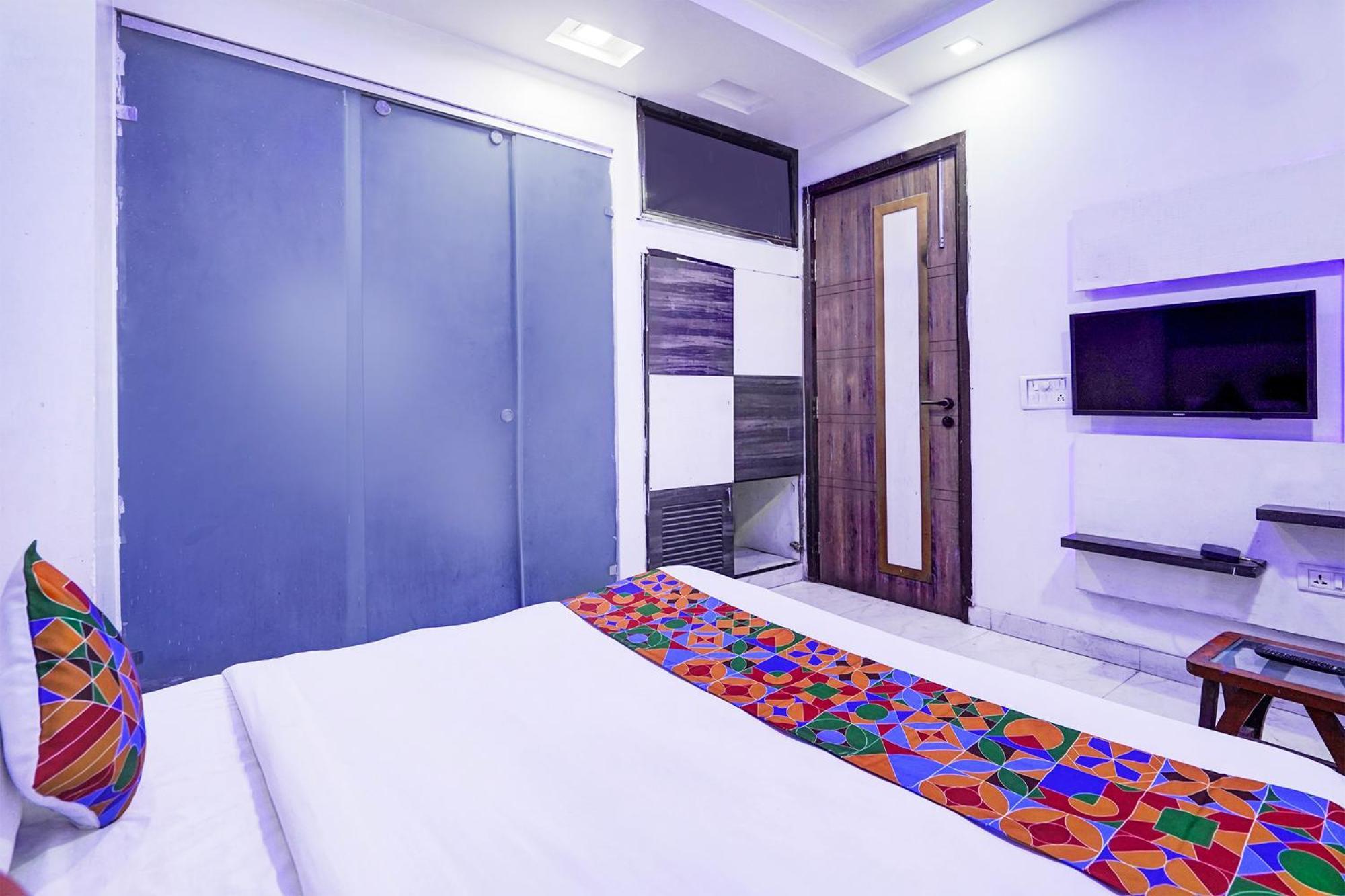 Fabhotel Season Grand Дели Экстерьер фото