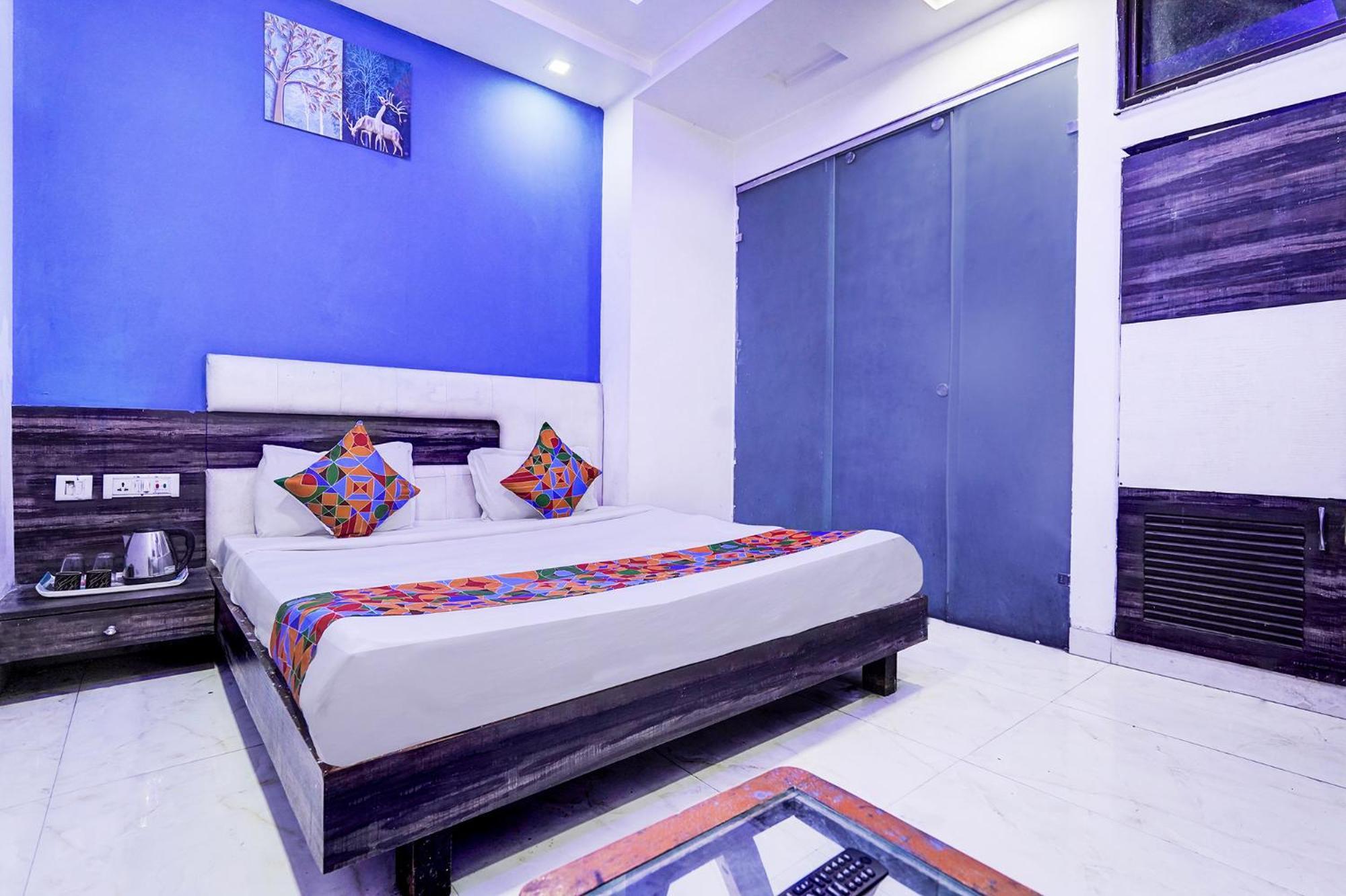 Fabhotel Season Grand Дели Экстерьер фото