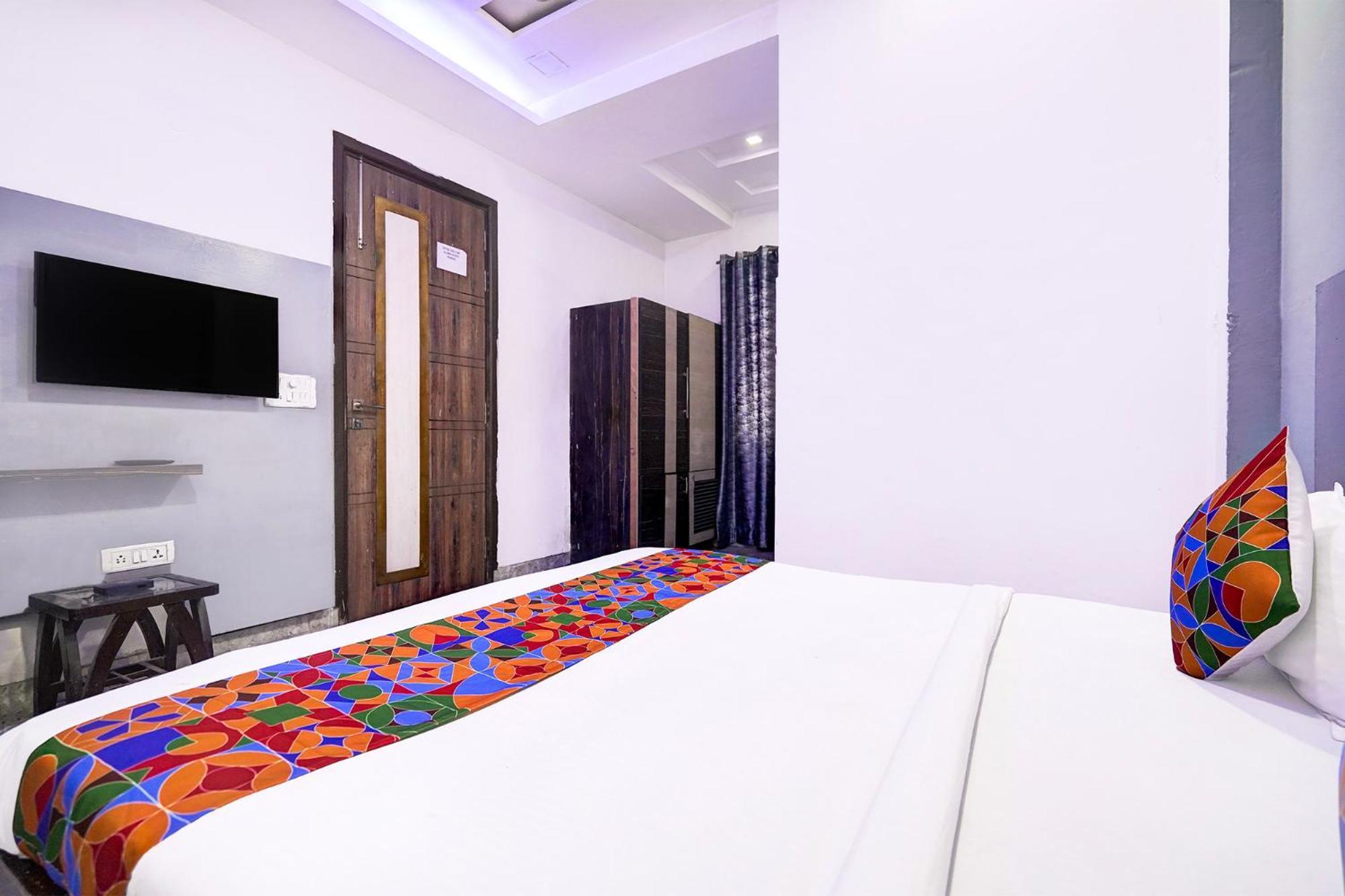 Fabhotel Season Grand Дели Экстерьер фото