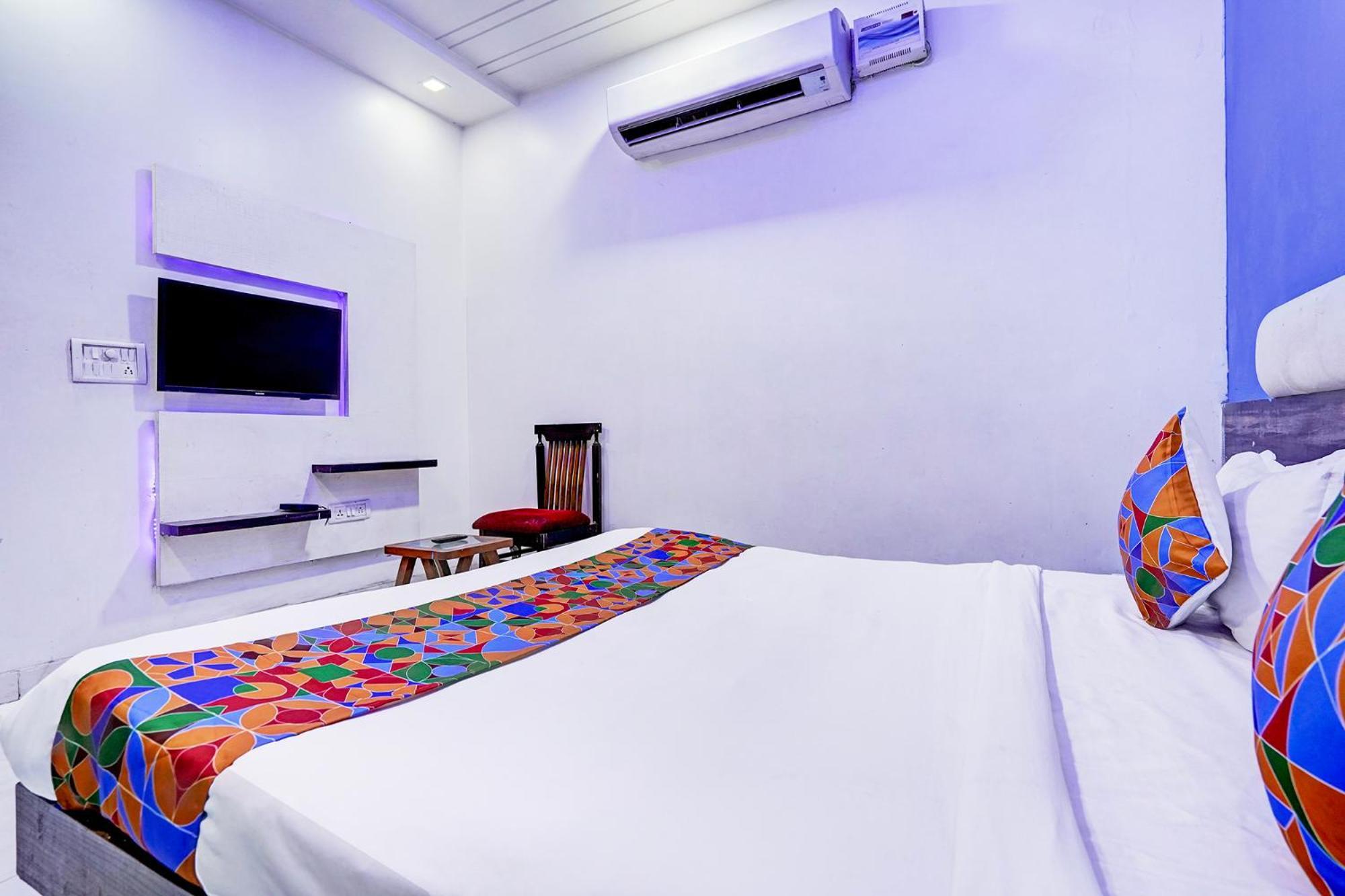 Fabhotel Season Grand Дели Экстерьер фото