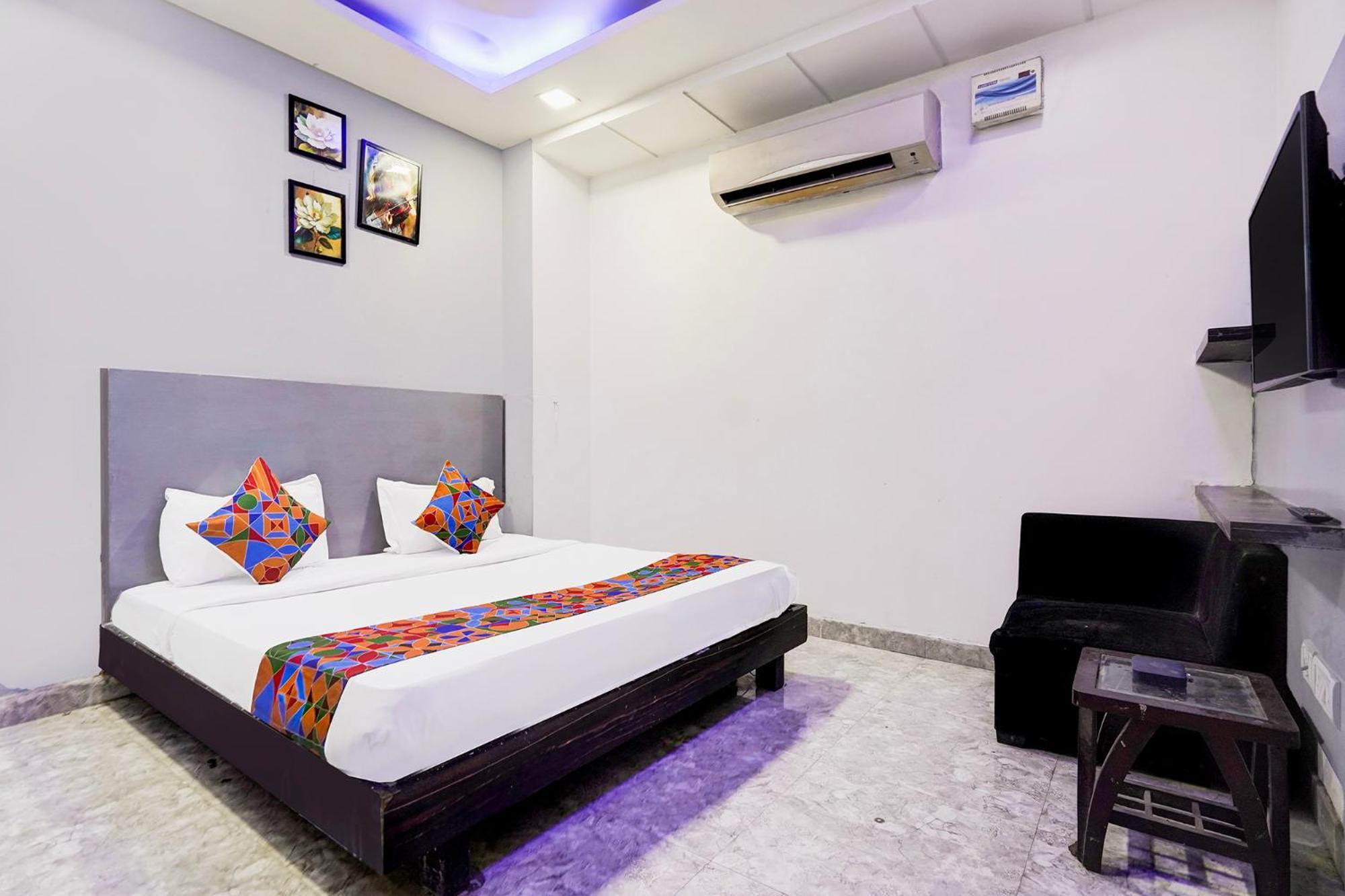 Fabhotel Season Grand Дели Экстерьер фото